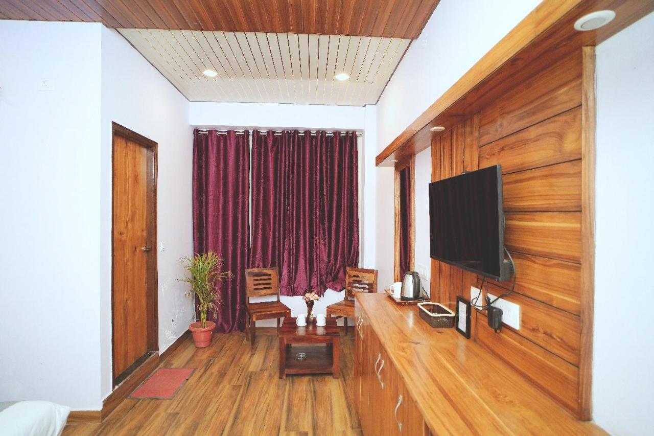 Hotel Kasauli View Cafe Restaurant Open Terrace Mountain View Экстерьер фото