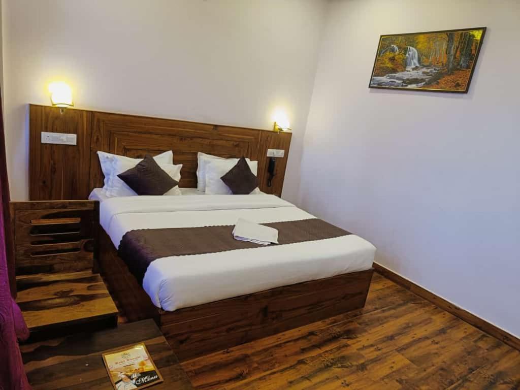 Hotel Kasauli View Cafe Restaurant Open Terrace Mountain View Экстерьер фото